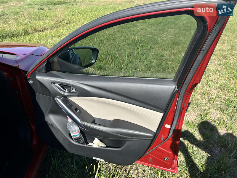 Седан Mazda 6 2015 в Черкассах