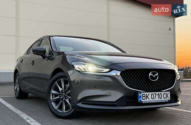Седан Mazda 6 2018 в 