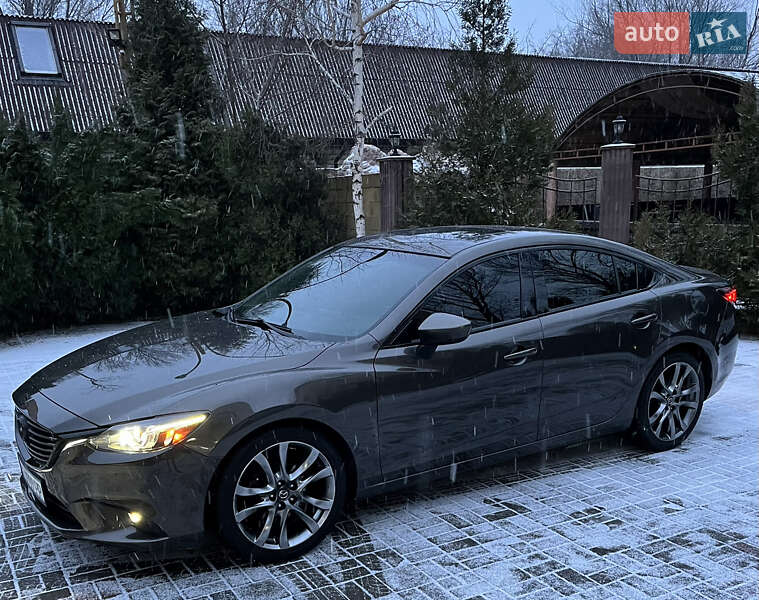Седан Mazda 6 2015 в Днепре