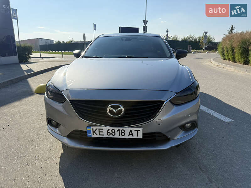 Седан Mazda 6 2014 в 