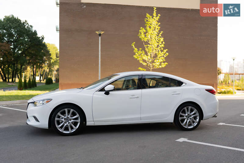 Седан Mazda 6 2013 в Чернигове