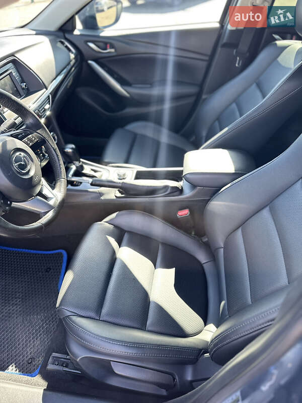 Седан Mazda 6 2014 в Киеве