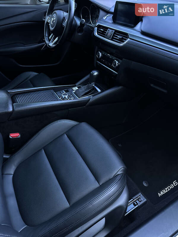 Седан Mazda 6 2016 в Киеве
