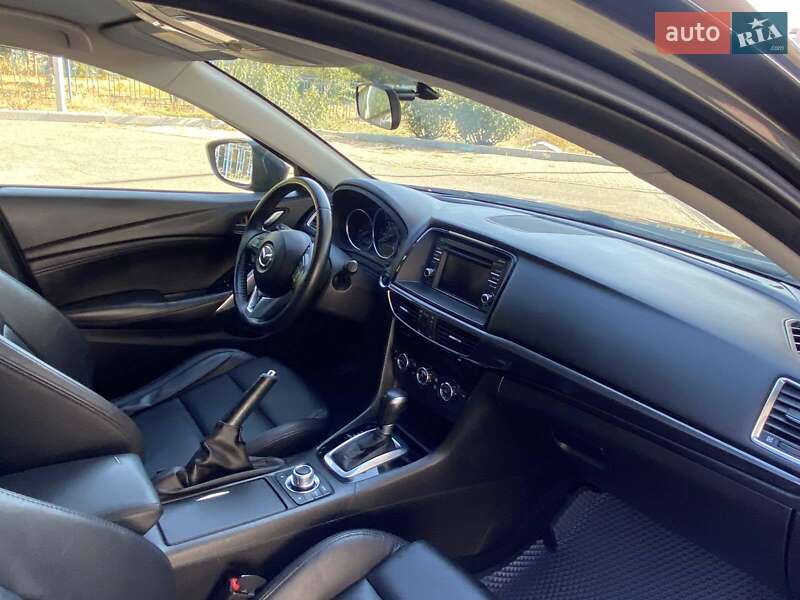 Седан Mazda 6 2014 в Николаеве
