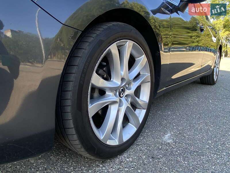 Седан Mazda 6 2014 в Николаеве