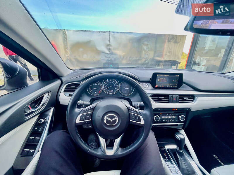 Седан Mazda 6 2016 в Львове