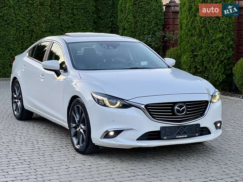 Седан Mazda 6 2015 в Ровно