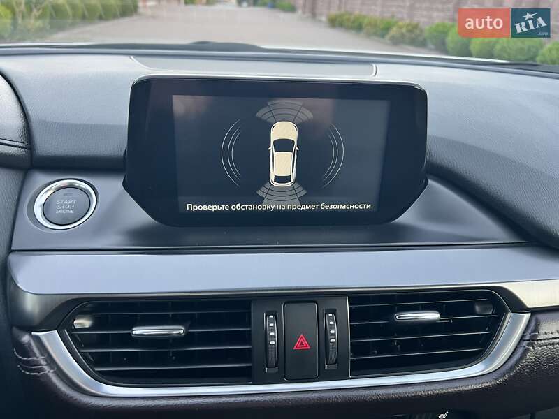 Седан Mazda 6 2015 в Ровно
