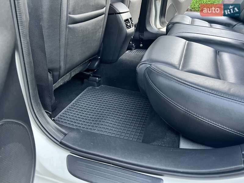 Седан Mazda 6 2015 в Ровно