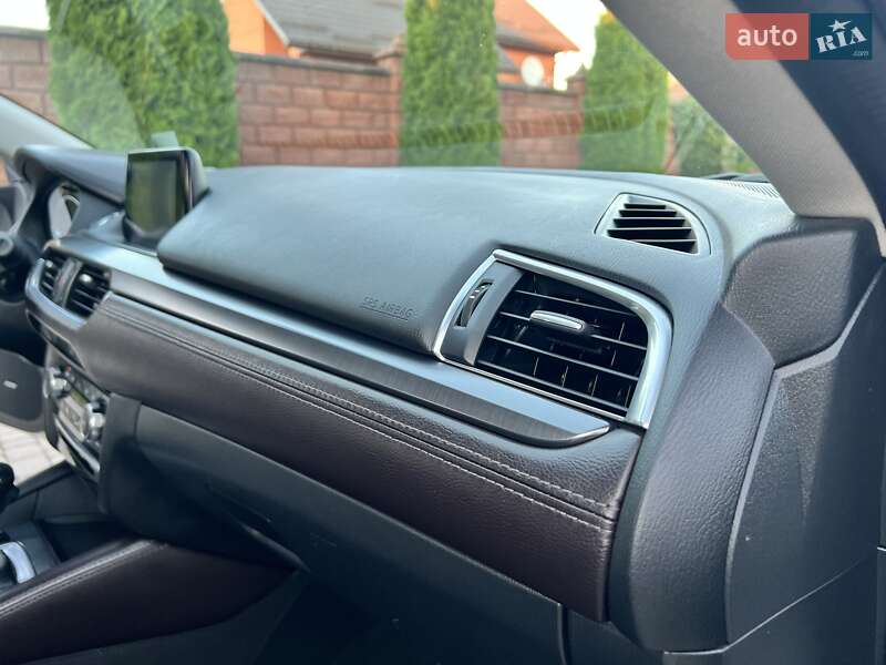 Седан Mazda 6 2015 в Ровно