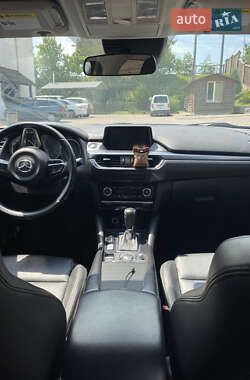 Седан Mazda 6 2016 в 