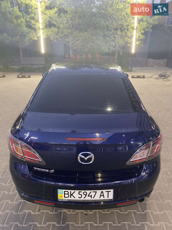 Седан Mazda 6 2009 в Ровно