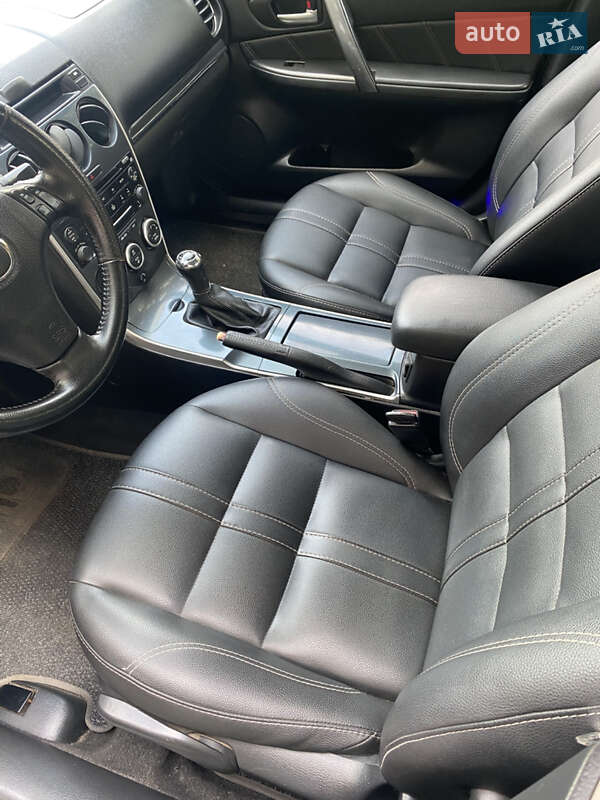 Седан Mazda 6 2006 в Чернигове