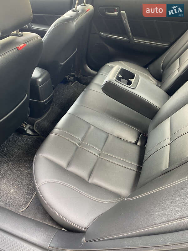 Седан Mazda 6 2006 в Чернигове