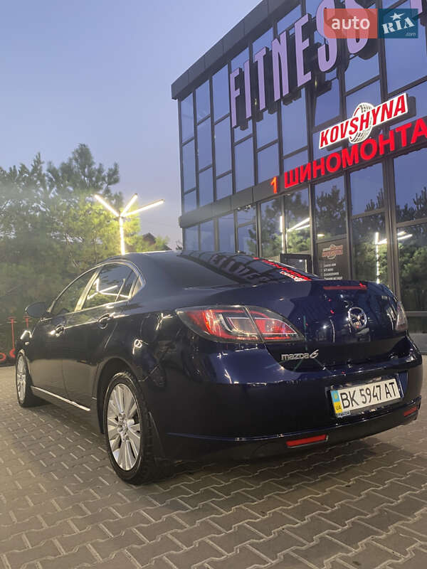 Седан Mazda 6 2009 в Ровно