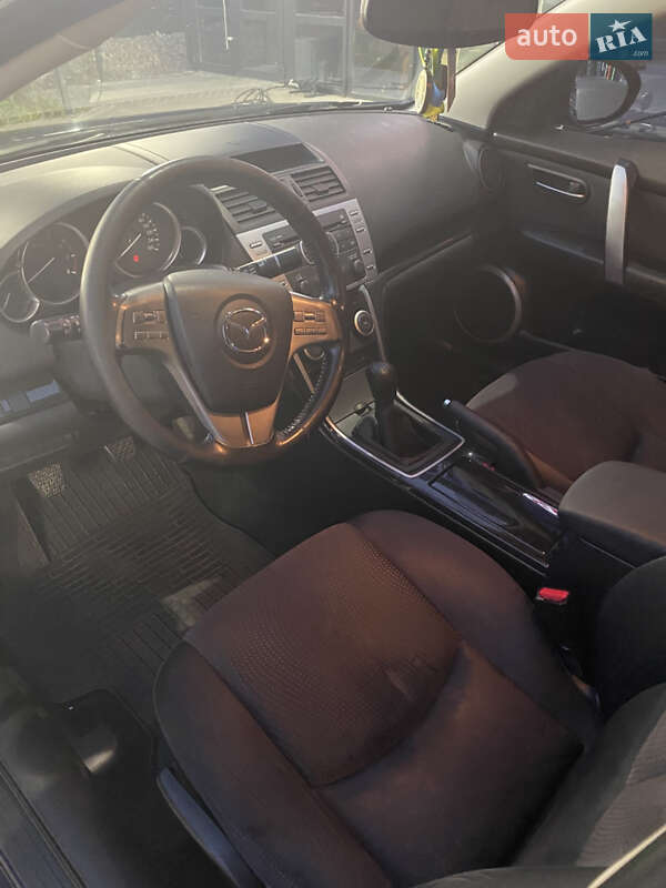 Седан Mazda 6 2009 в Ровно