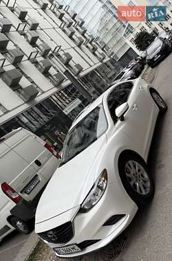 Седан Mazda 6 2015 в 