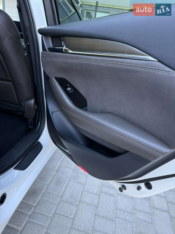 Седан Mazda 6 2018 в Черкассах