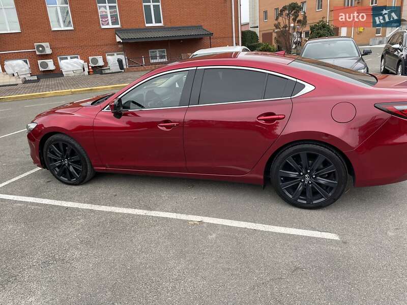 Седан Mazda 6 2020 в Вишневом