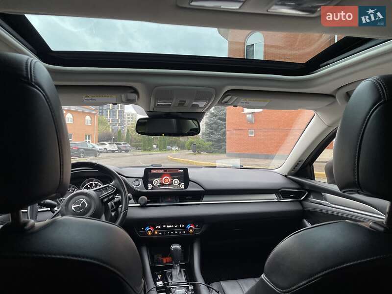 Седан Mazda 6 2020 в Вишневом
