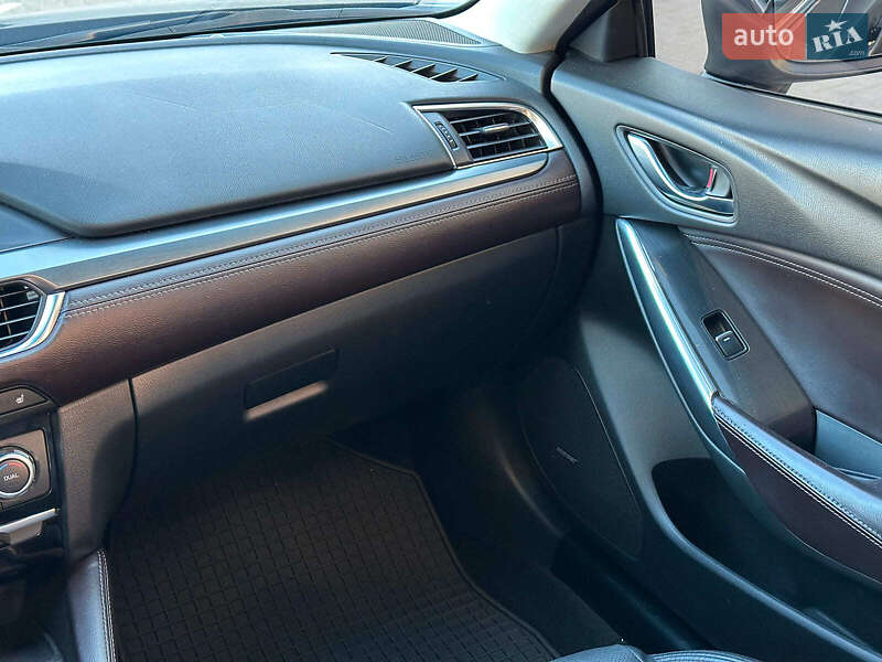 Седан Mazda 6 2016 в Одессе