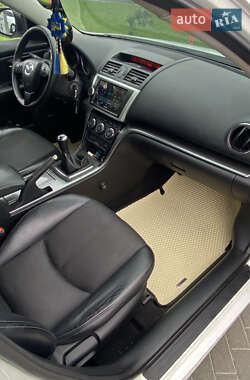 Лифтбек Mazda 6 2010 в 