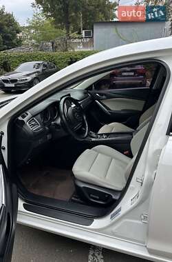Седан Mazda 6 2015 в 