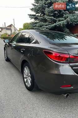 Седан Mazda 6 2015 в 