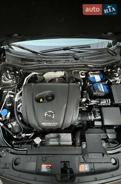 Седан Mazda 6 2015 в 