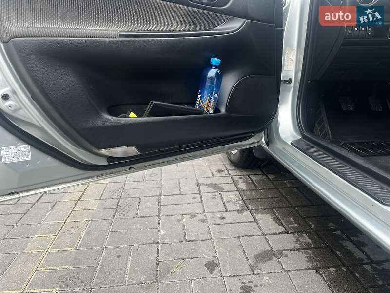 Седан Mazda 6 2003 в Києві фото 19 Седан Mazda 6 2003 в Києві