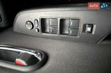 Седан Mazda 6 2010 в 