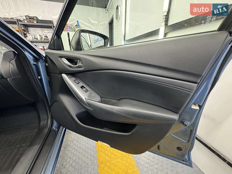Седан Mazda 6 2015 в Львове