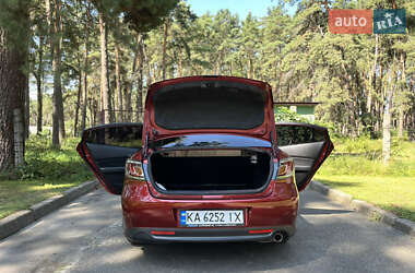 Седан Mazda 6 2011 в 