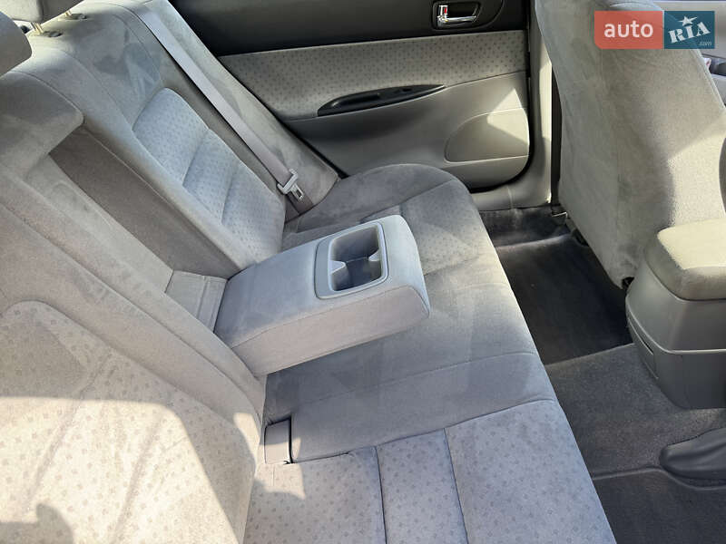 Седан Mazda 6 2004 в Каменском