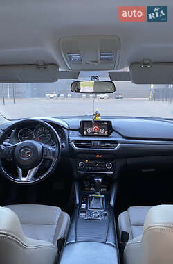 Седан Mazda 6 2015 в 