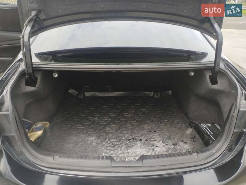 Седан Mazda 6 2012 в Косове