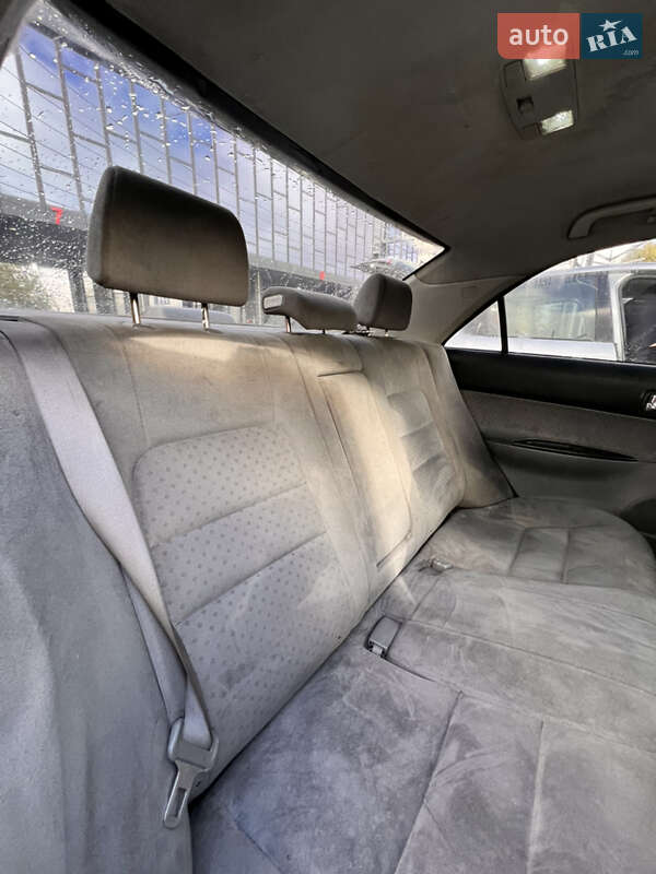 Седан Mazda 6 2004 в Ровно