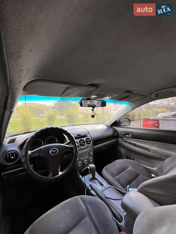 Седан Mazda 6 2004 в Ровно