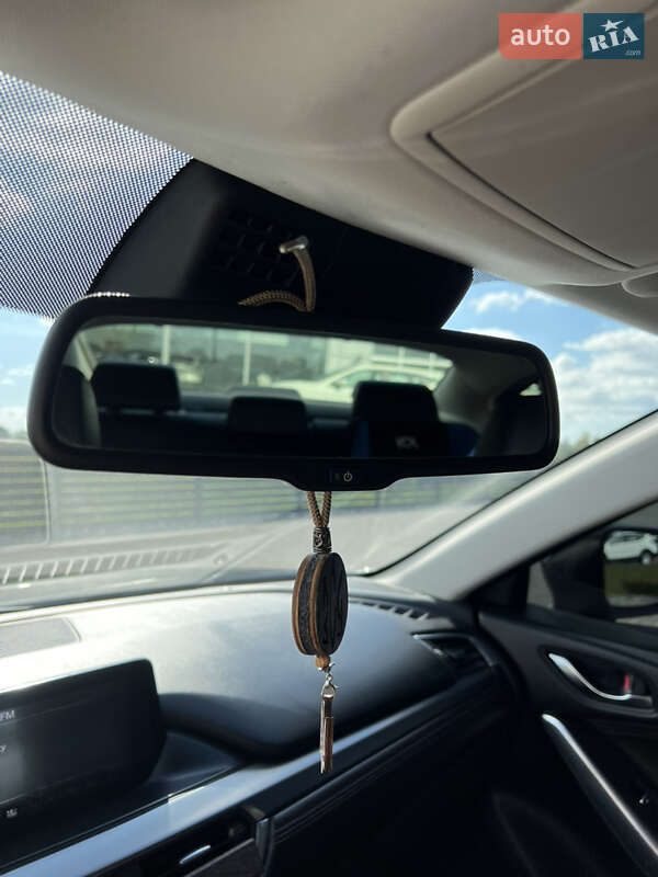 Седан Mazda 6 2016 в Мукачево