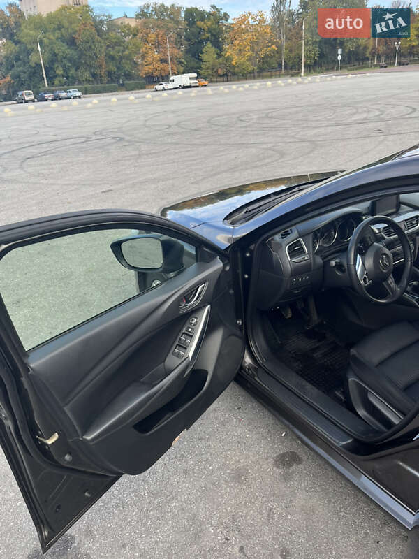 Седан Mazda 6 2015 в Запоріжжі