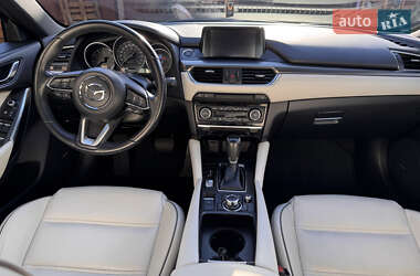 Седан Mazda 6 2017 в 