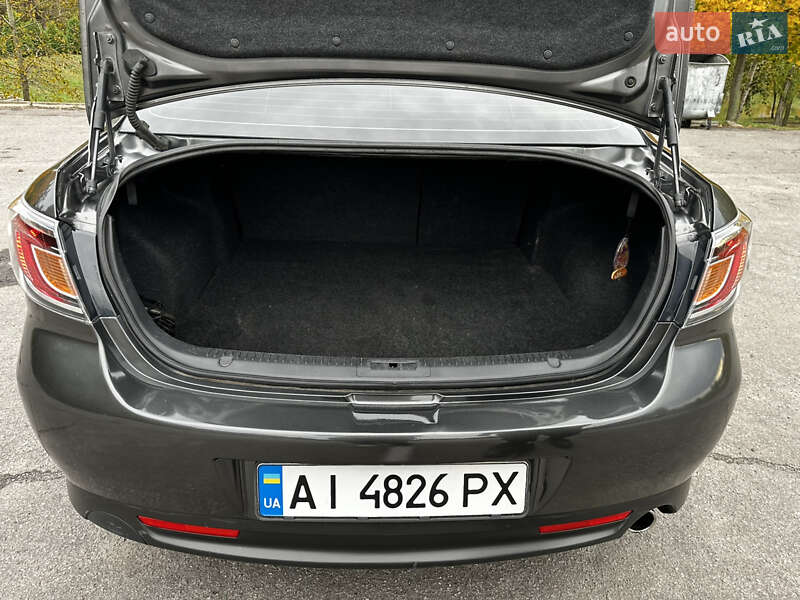 Седан Mazda 6 2010 в Горішніх Плавнях