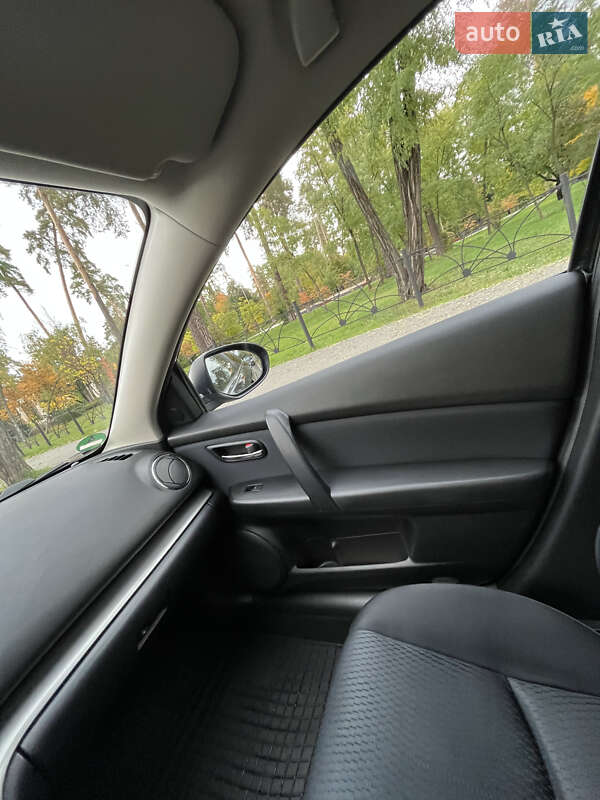 Універсал Mazda 6 2010 в Києві
