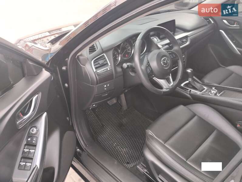 Седан Mazda 6 2016 в Киеве