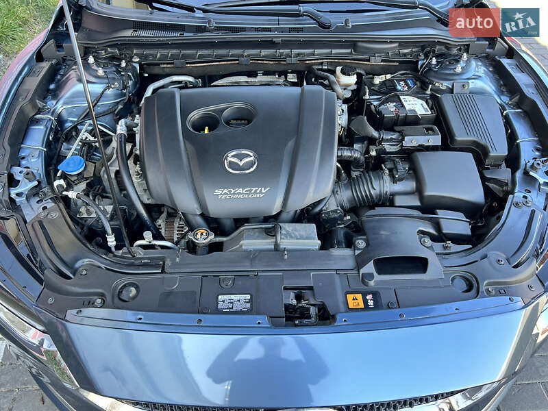 Седан Mazda 6 2018 в Киеве