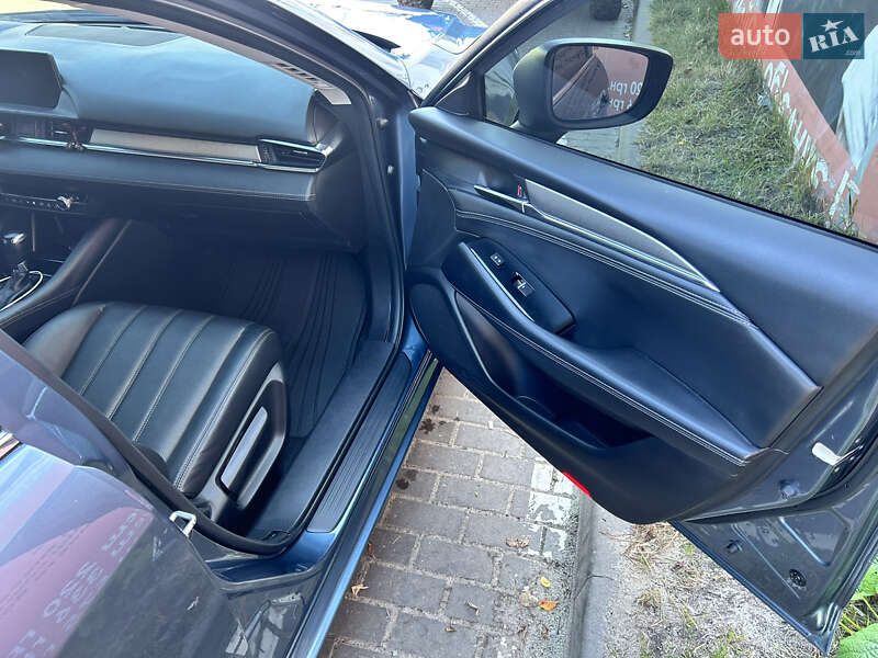 Седан Mazda 6 2018 в Киеве