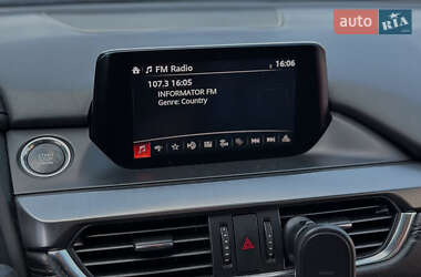 Седан Mazda 6 2017 в 