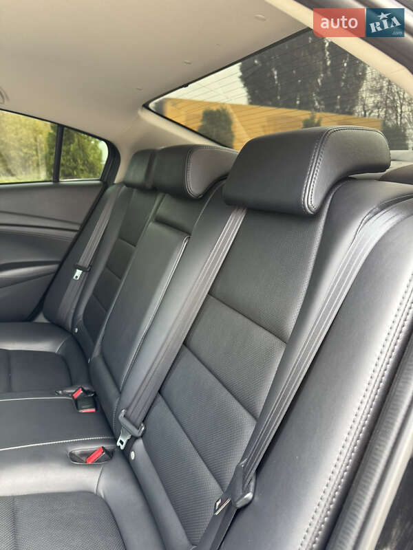 Седан Mazda 6 2016 в Киеве