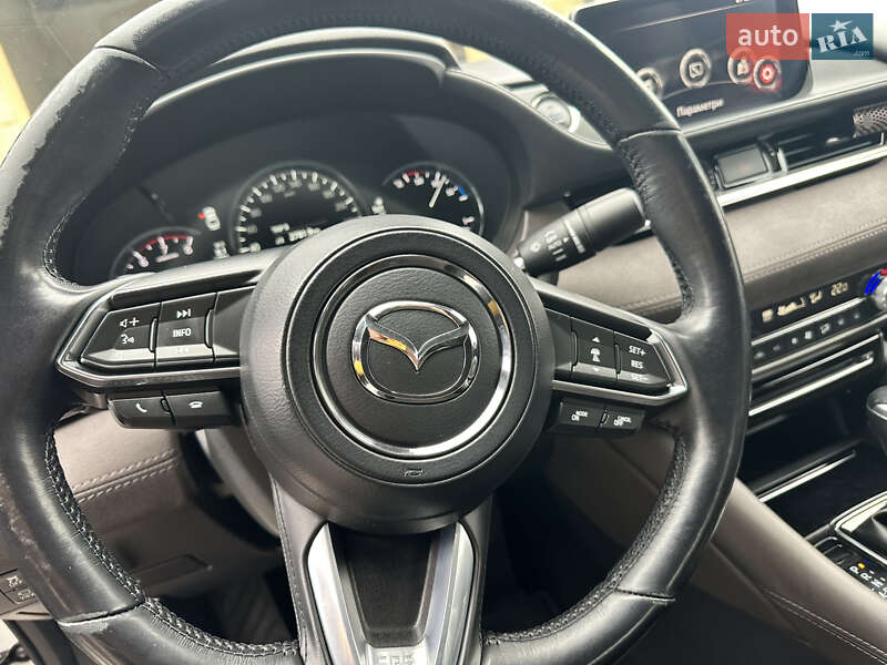 Седан Mazda 6 2018 в Жовкві