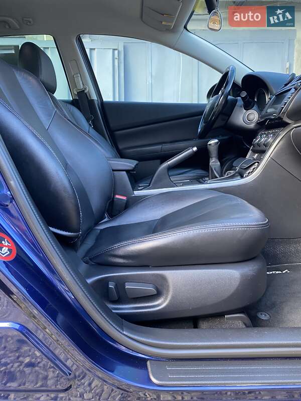 Универсал Mazda 6 2011 в Ивано-Франковске